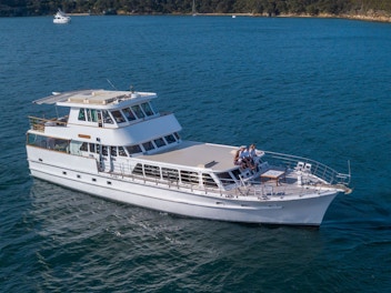 brisbane river boat cruise hire