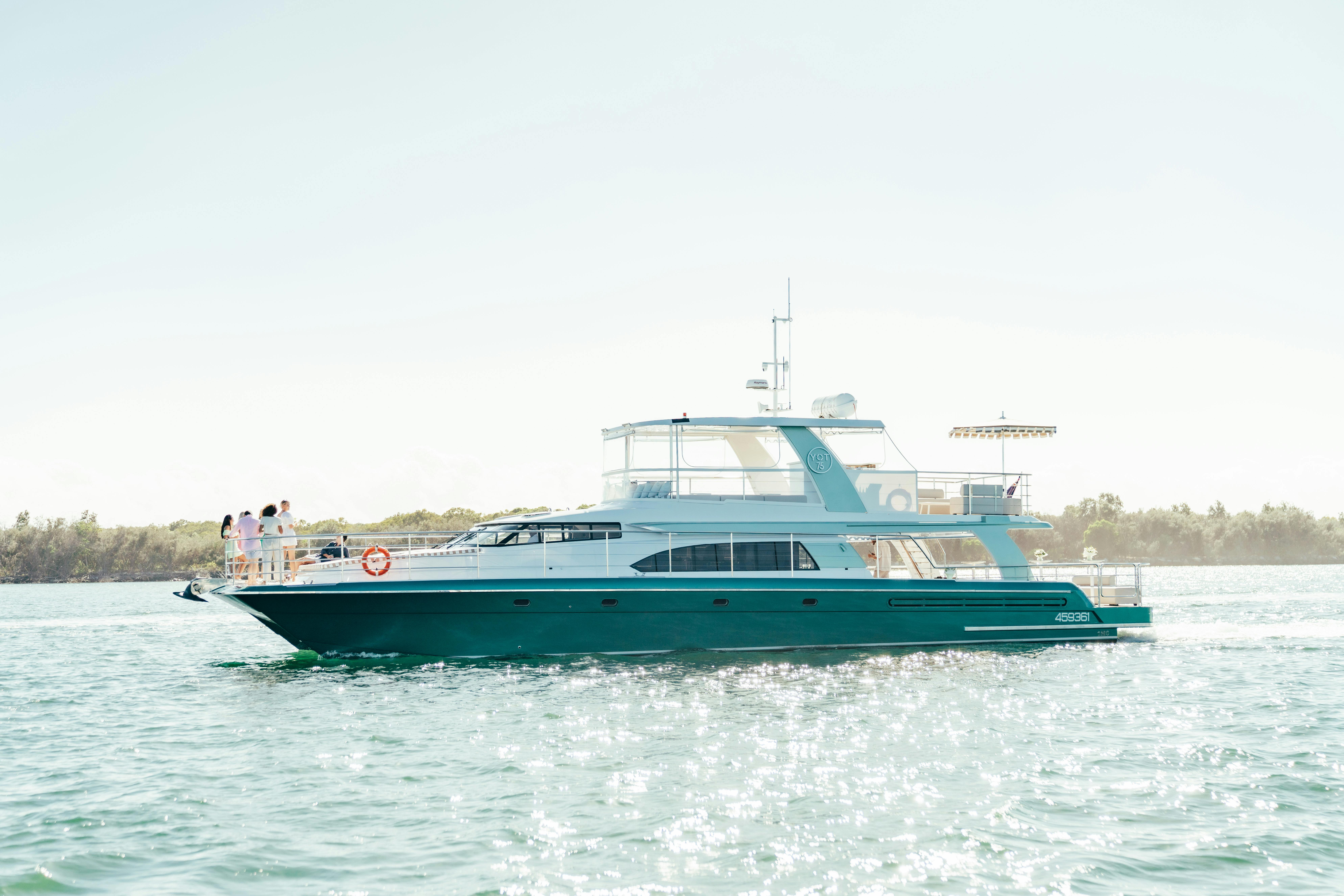 Gold Coast boat hire for all budgets and group sizes Floatspace