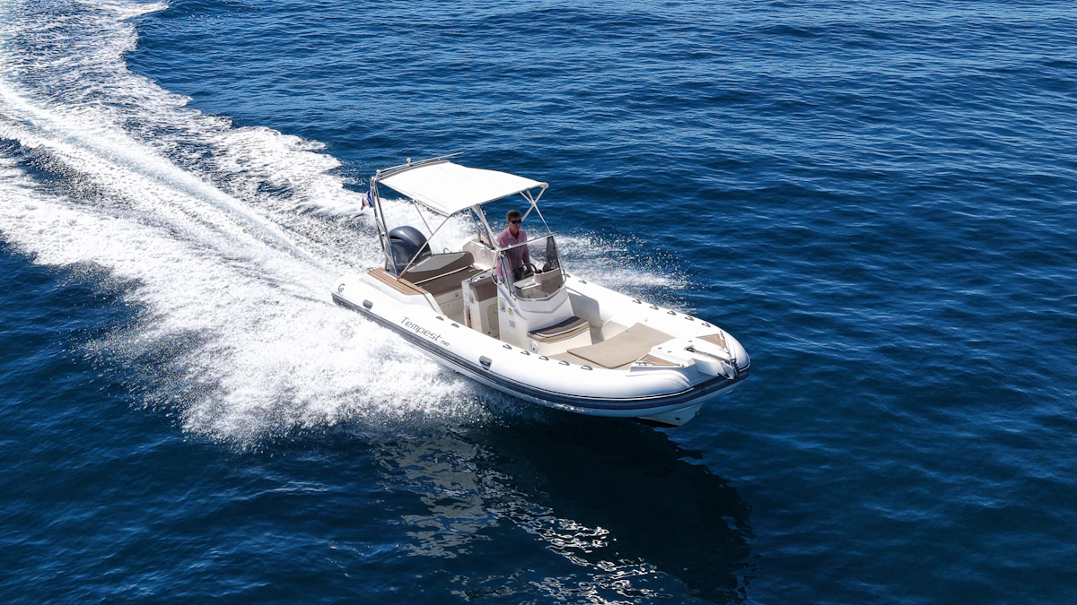 Capelli Tempest 700 - Image 1