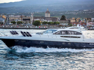 Alena 52