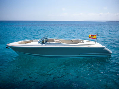 28 Chris-Craft YOOTOPIA