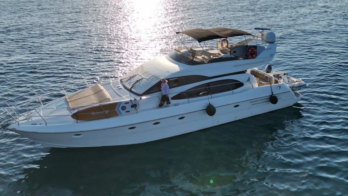 Azimut 58 - Image 1