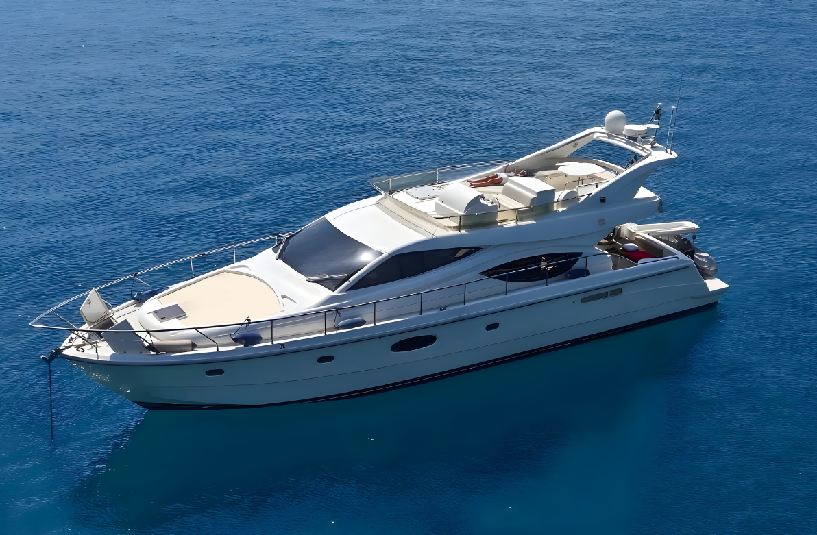 FERRETTI 550