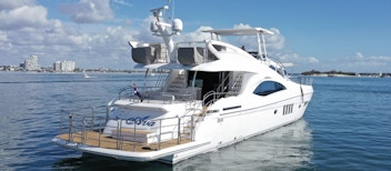 party yacht hire gold coast