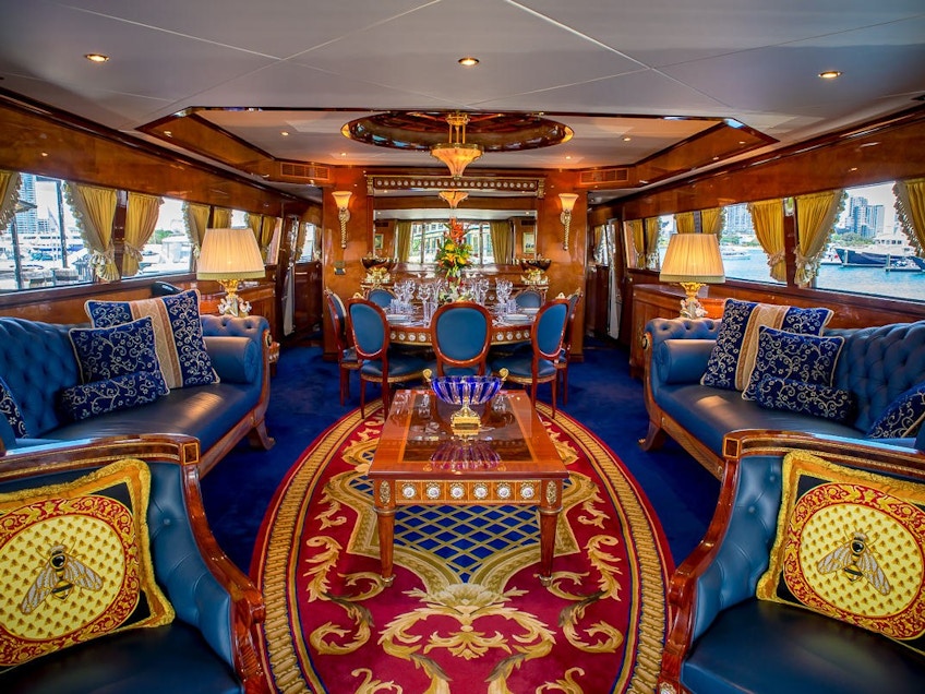 PATRIOT 1 BOAT Main Salon