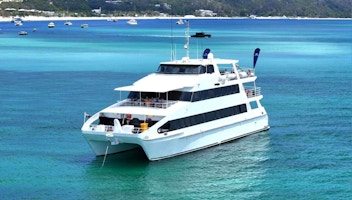 bux party yacht