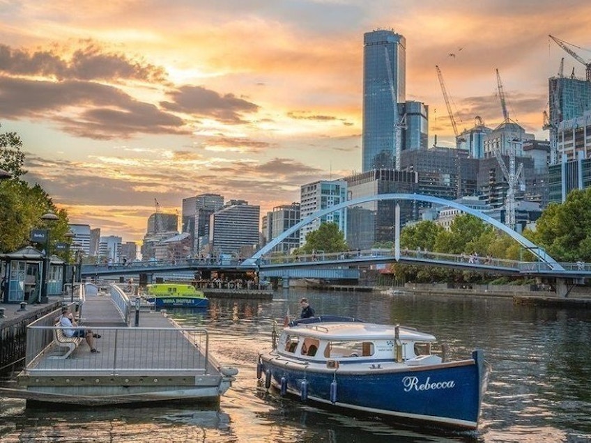 Melbourne boat hire on the Yarra River, Rebecca