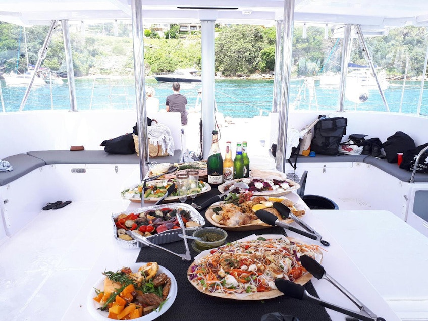 Champagne Sailing Resort Table